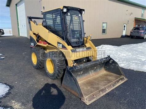 cat skid steer burning oil|CAT 242B oil burner .